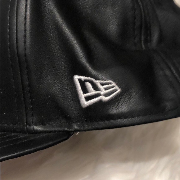 Toronto cap - Picture 2 of 4